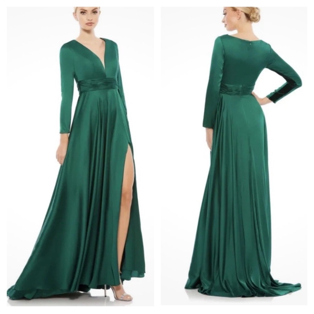 Ieena for MacGuggal 55245 Emerald Green Satin Long Sleeve Ruched Waist Gown NEW
